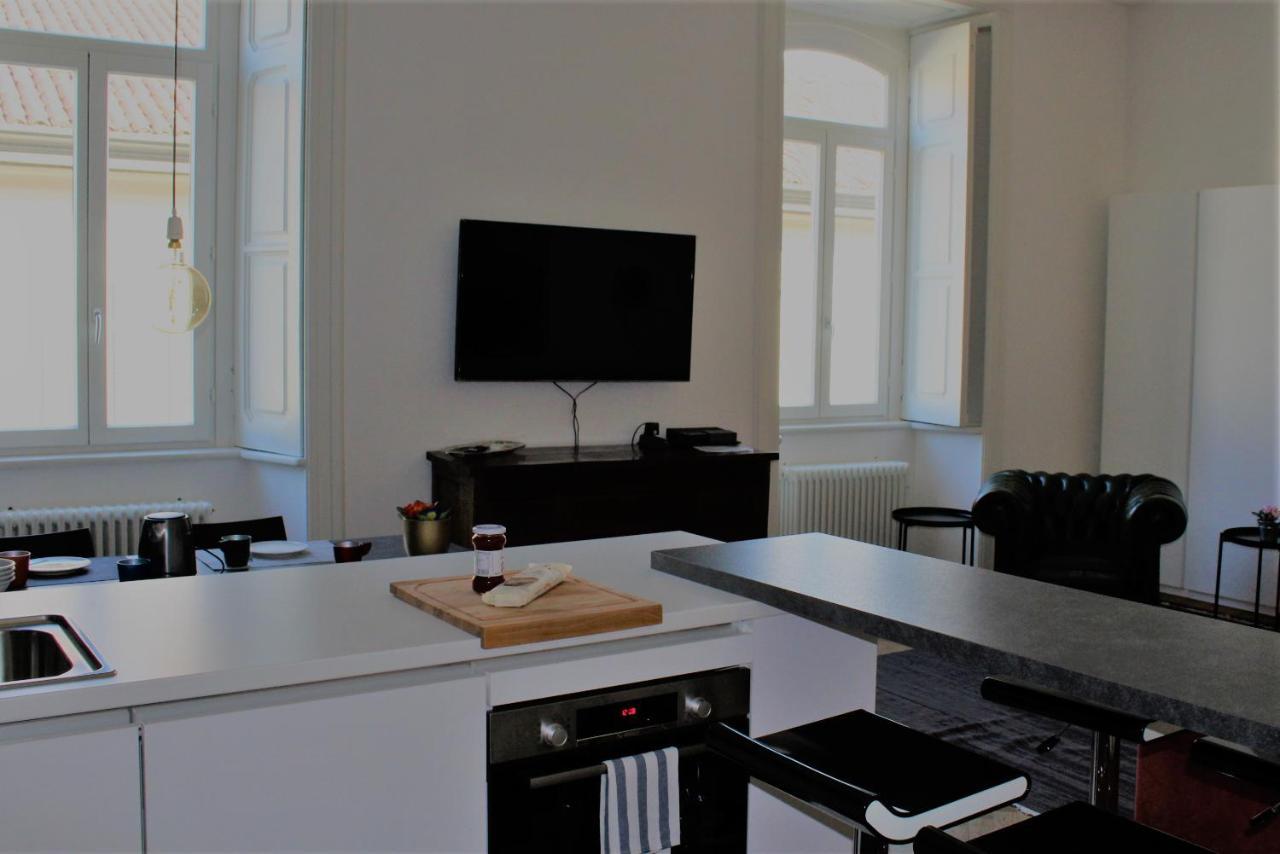 Palazzo Della Torre Elegant Apartment In Комо Экстерьер фото