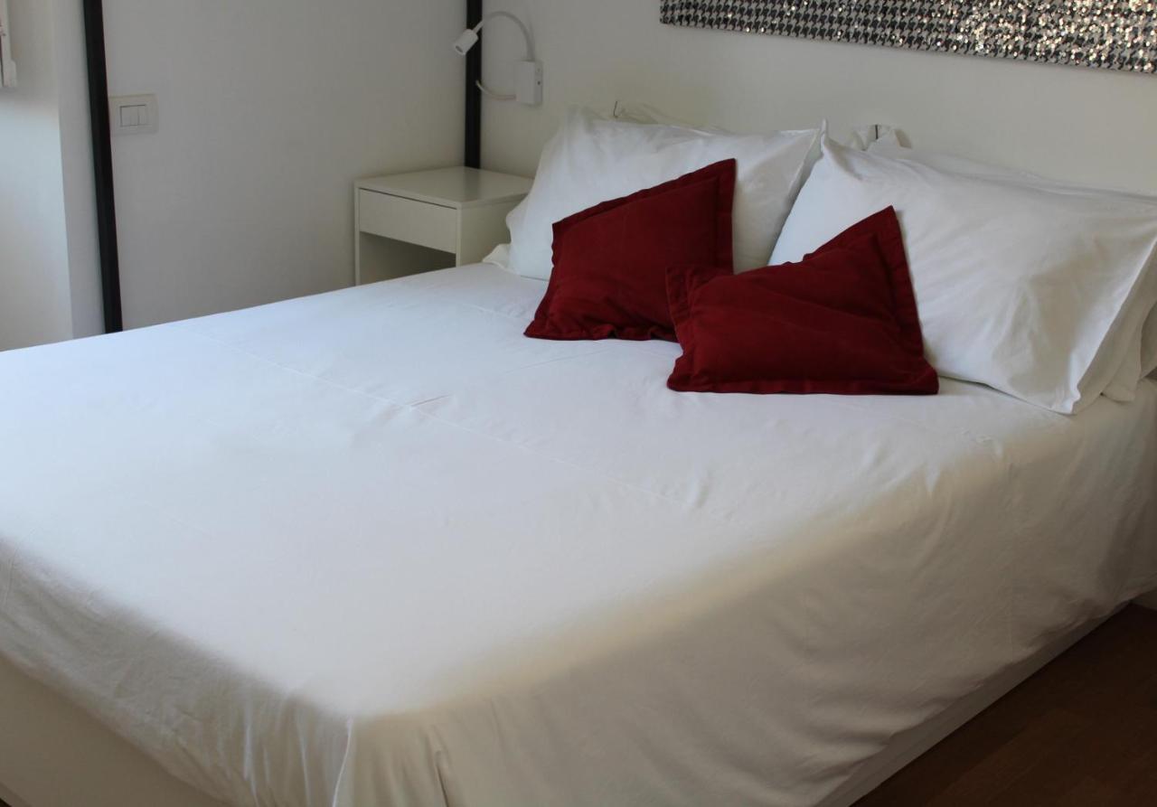 Palazzo Della Torre Elegant Apartment In Комо Экстерьер фото