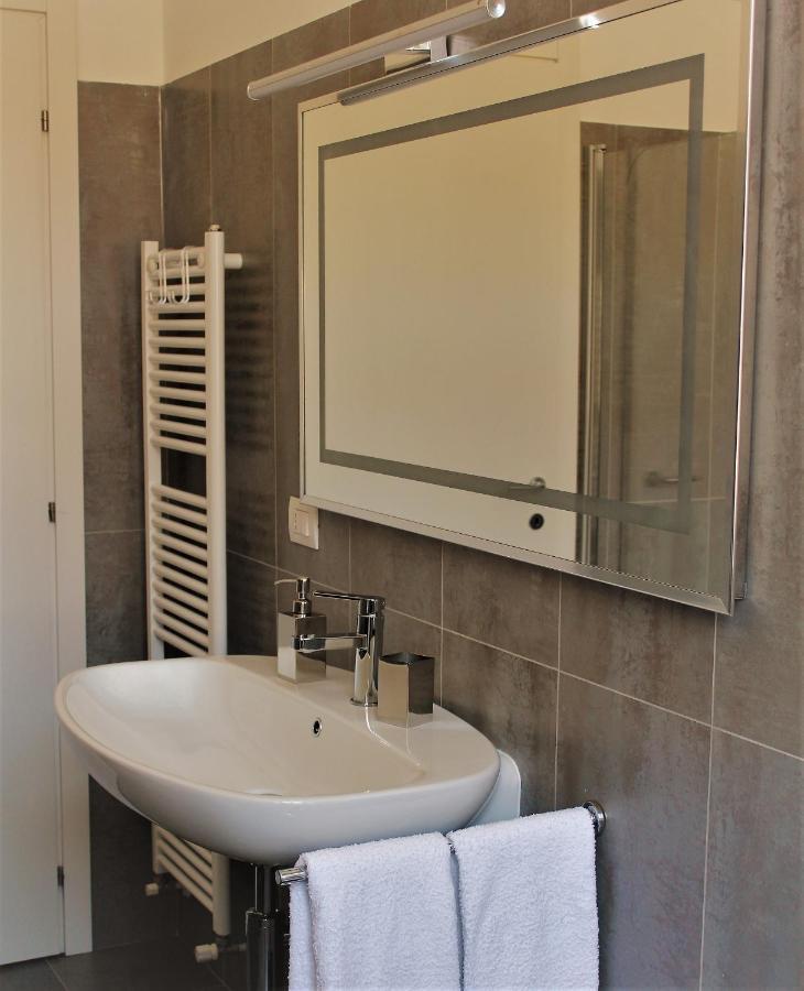 Palazzo Della Torre Elegant Apartment In Комо Экстерьер фото